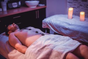 Massage pierres chaudes